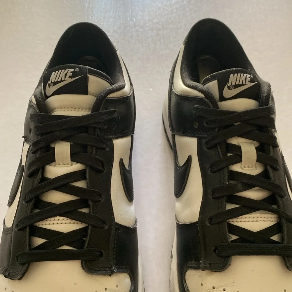 Nike Men's Dunk Low Retro Black and White Sneakers DD1391-100 Size 10.5